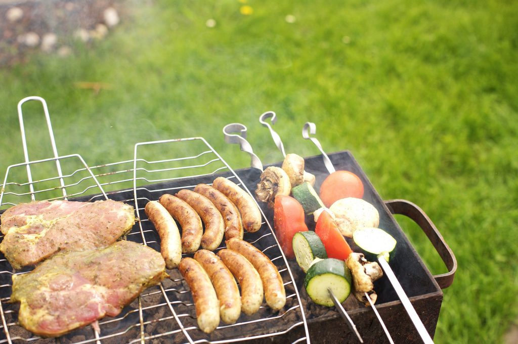 キャンプ　バーベキュー用品　まとめて　 楽天市場】折りたたみBBQコンロ Sサイズ 1～2人用ポータブル