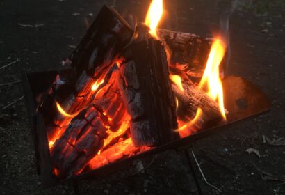 キャンプ場での後始末 焚き火を正しく片付ける方法は オススメの火消し壺も マウンテンシティメディア